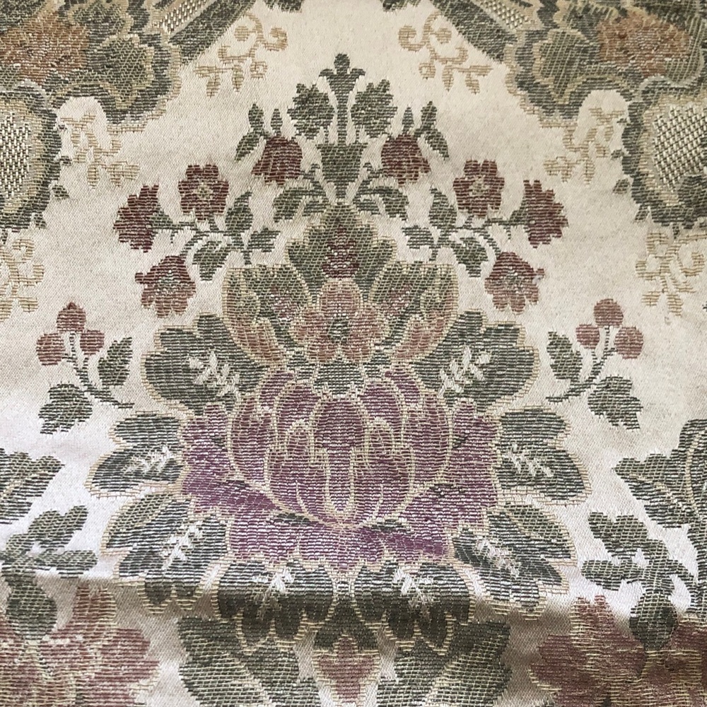 Croscill paisley floral peony 2 unused std pillow shams gold red green